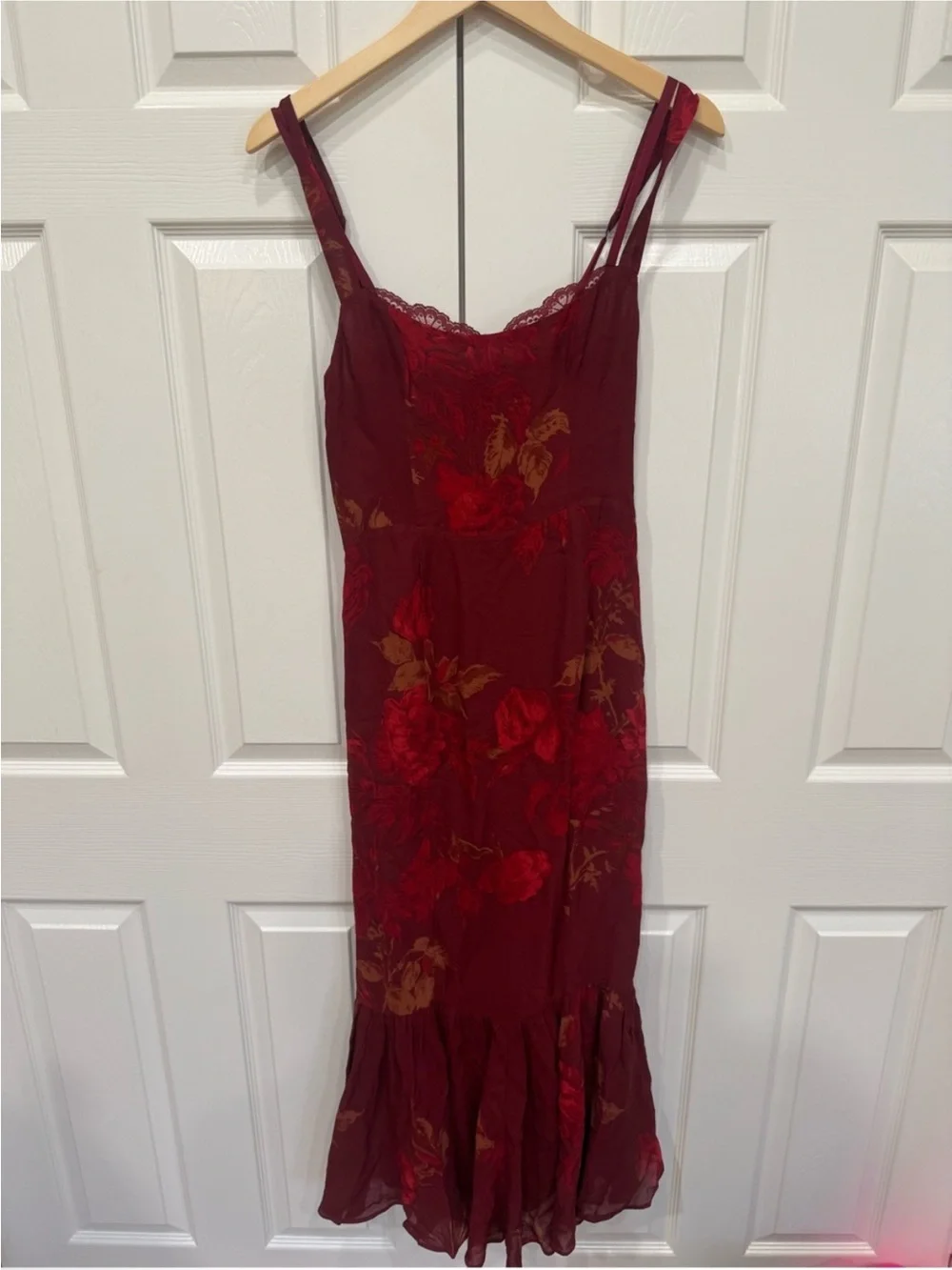 NWOT Reformation Iris Burgundy Wine Floral Whimsy Sz 12 Midi Dress - Picture 1 of 11